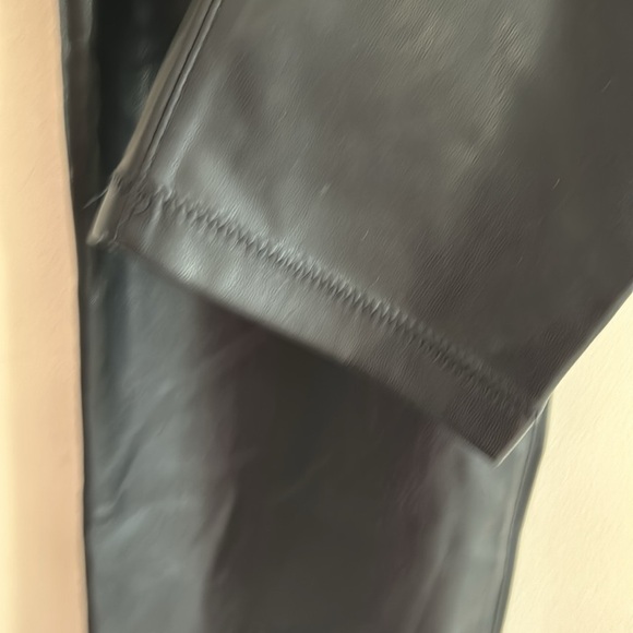 Free People Black Vegan Faux Leather Women's Leggings Size Lg/30 - Picture 7 of 15